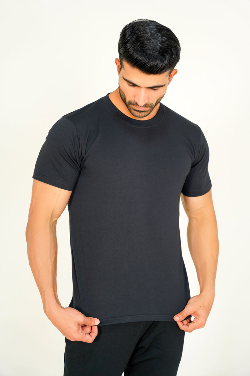 BLACK BASIC COTTON TEE